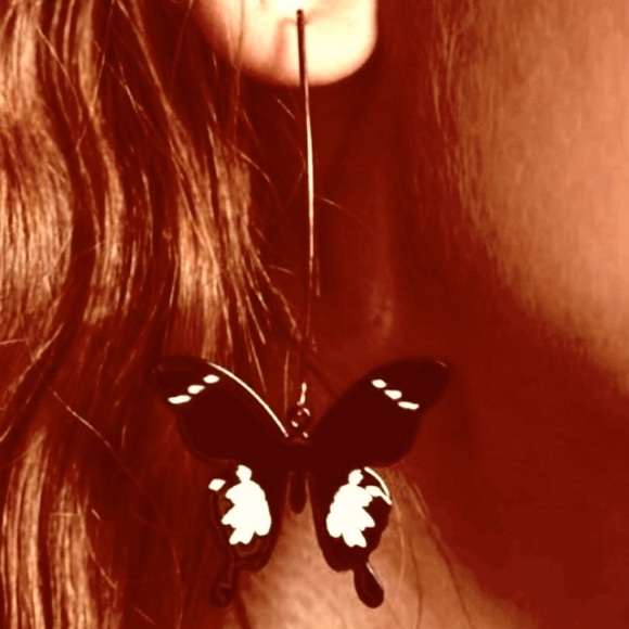 “Rorschach Butterfly” Gothic Boho Black White Paint Splatter Open Loop Wire Hoop - Picture 2 of 10